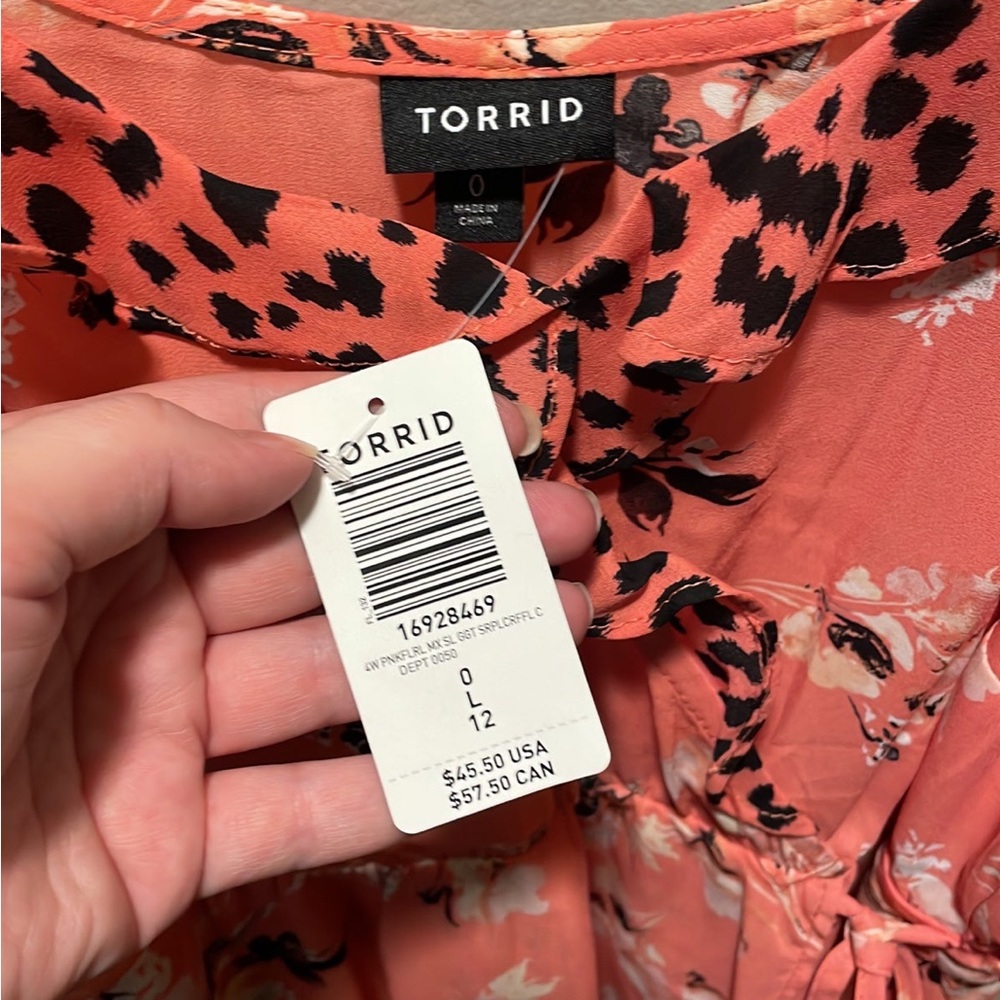 ❌SOLD❌Torrid Floral Ruffle Tank Top - Picture 3 of 5